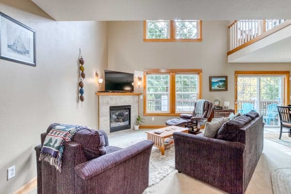 Living Room with lofted ceilings